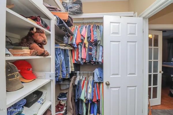 $327,000 | 1230 Misty Lane, Terry, MS 39170