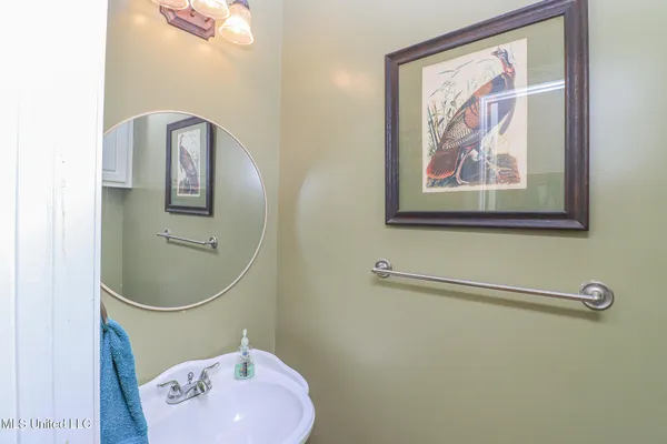 $327,000 | 1230 Misty Lane, Terry, MS 39170