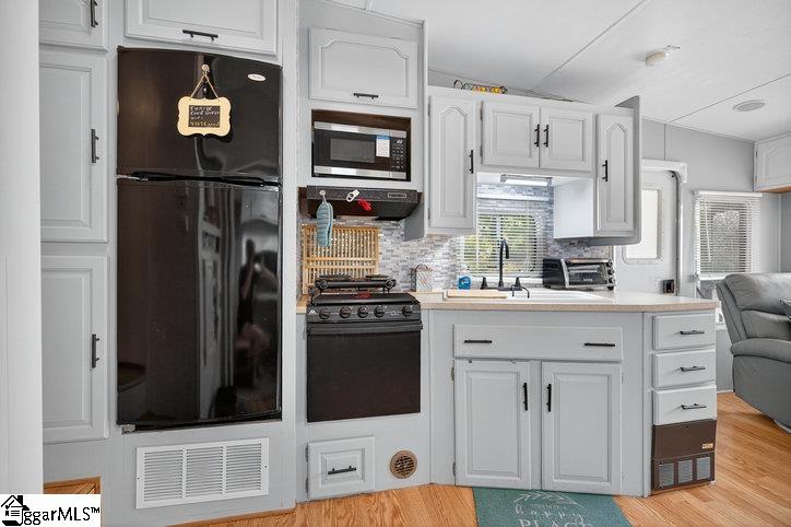 421 Newbury Circle Westminster, SC 29693 - Photo 17 of 36