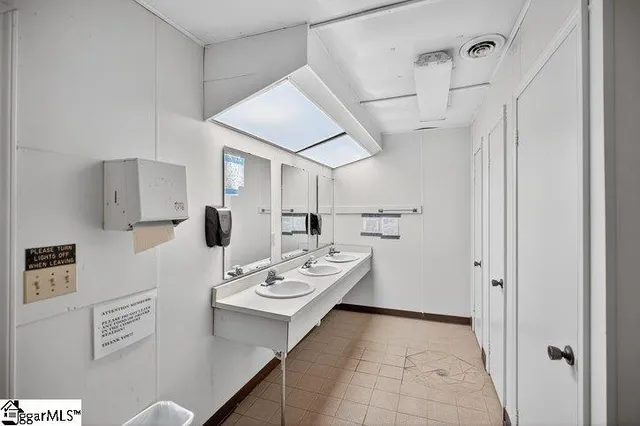 $115,000 | 421 Newbury Circle, Westminster, SC 29693