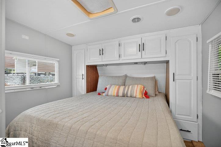 421 Newbury Circle Westminster, SC 29693 - Photo 9 of 36