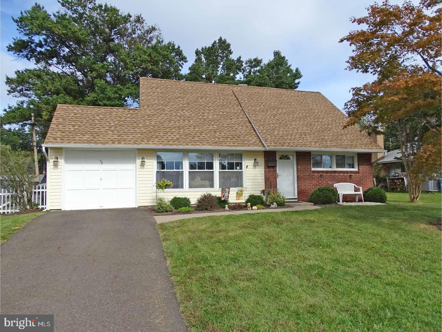 59 Harrow Road Levittown, PA 19056 - Photo 1 of 23 Front Yard