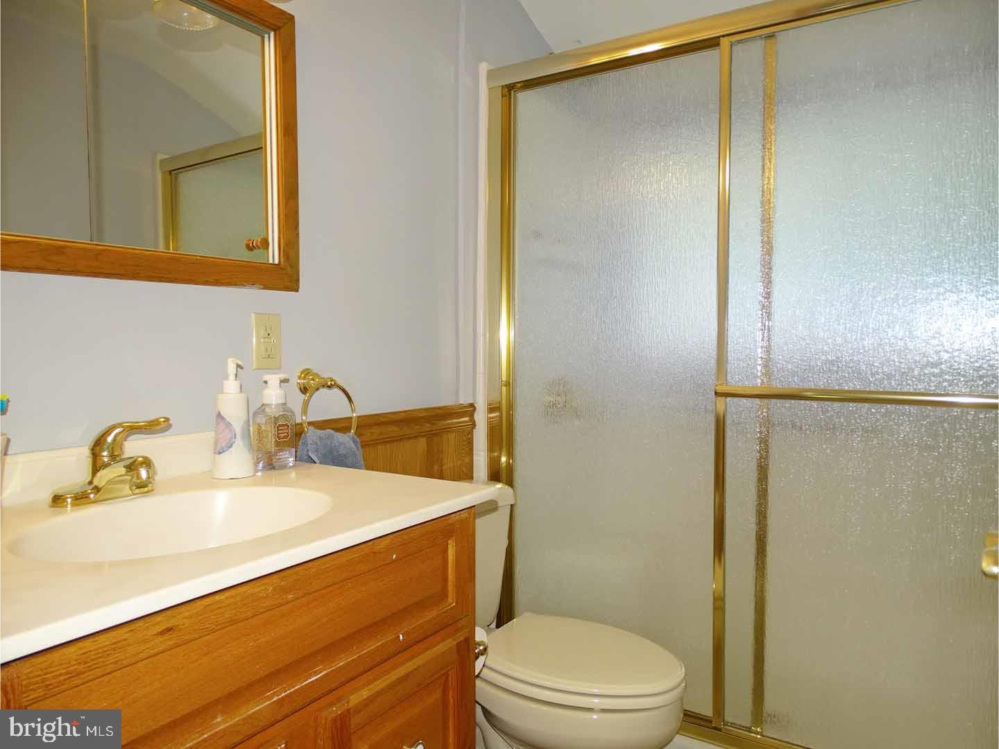 59 Harrow Road Levittown, PA 19056 - Photo 15 of 23 Bathroom