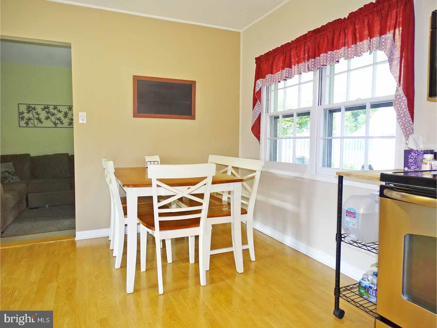 59 Harrow Road Levittown, PA 19056 - Photo 6 of 23 Dining Room