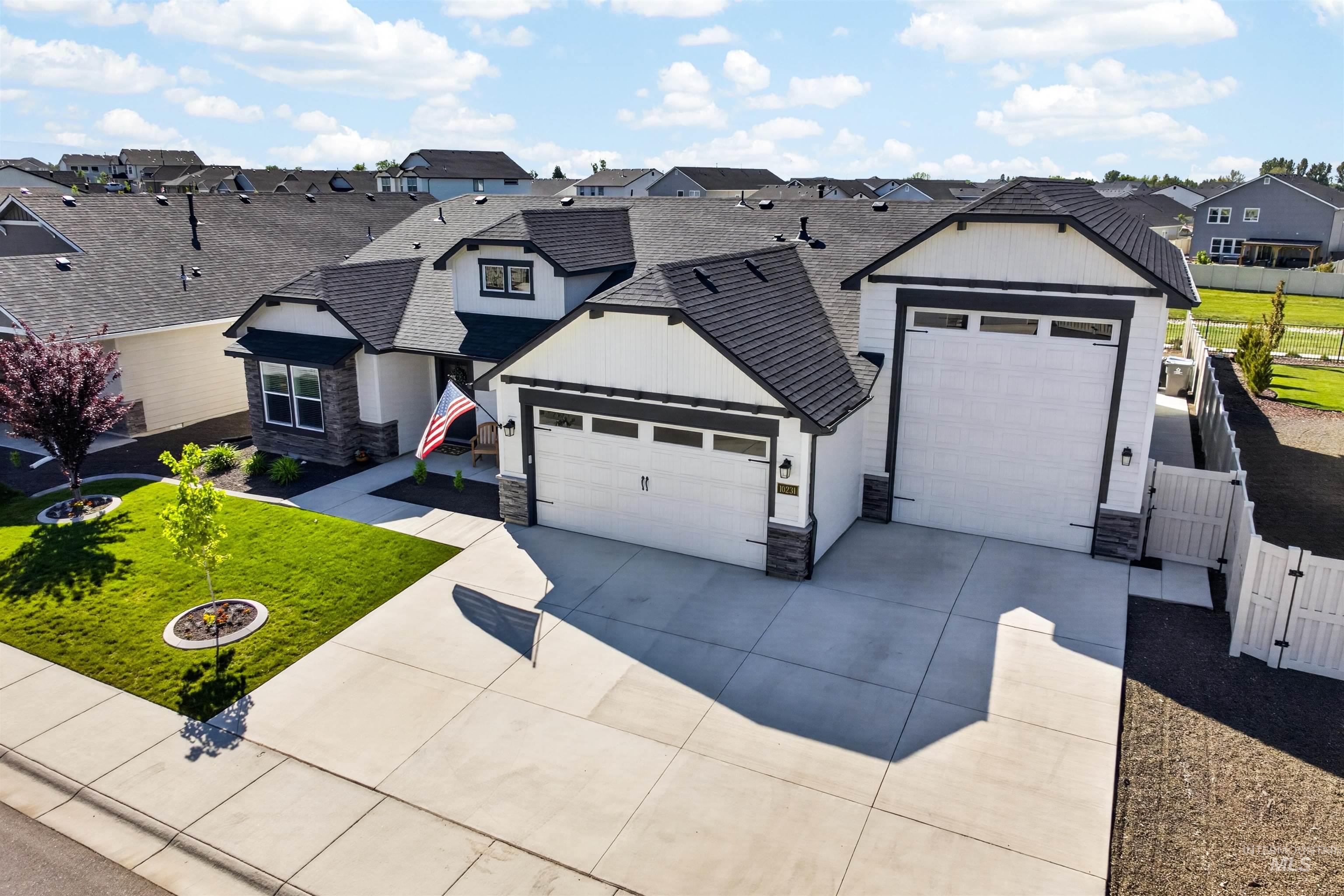10231 West Trident Ridge Drive Star, ID 83669 - Photo 1 of 50
