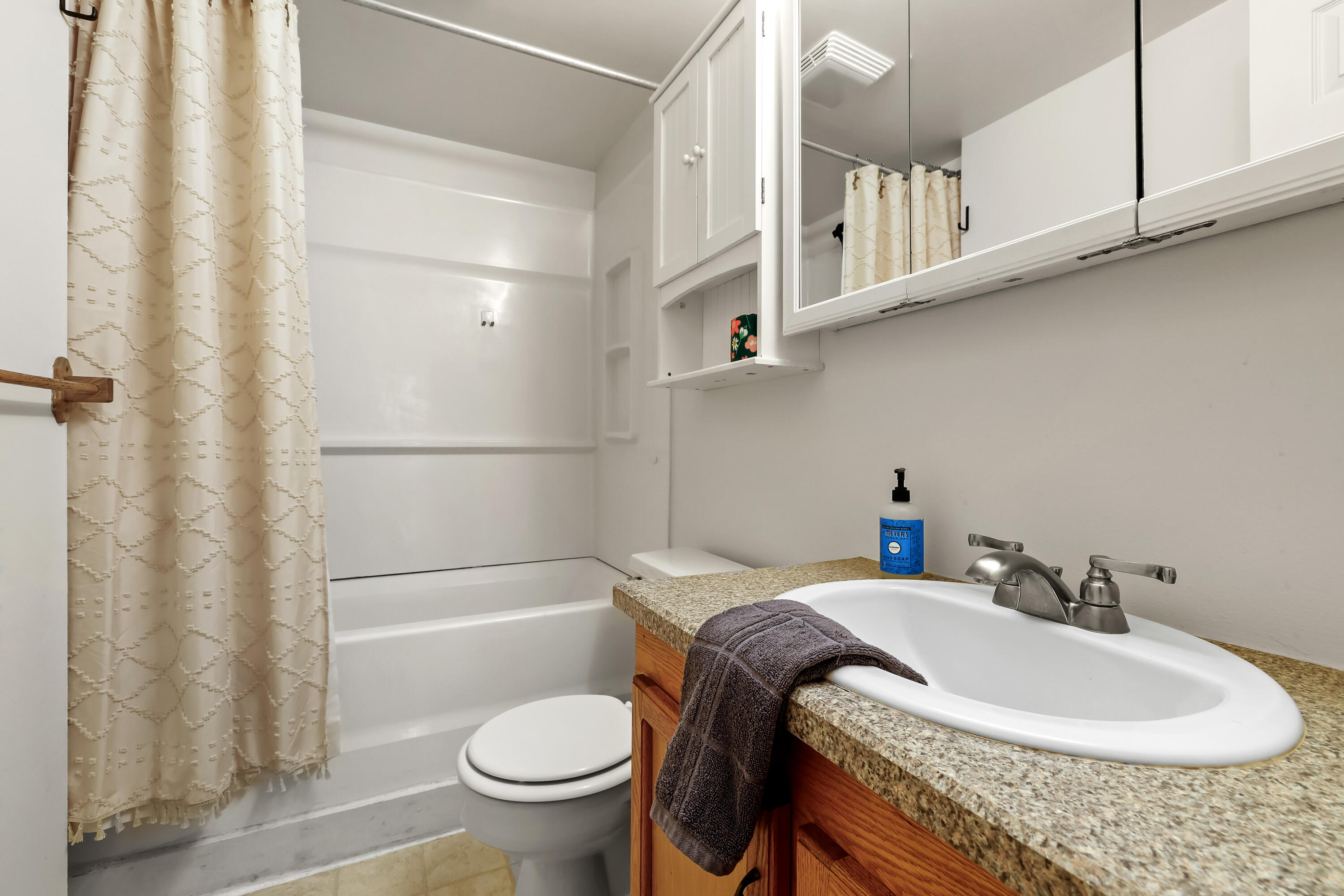 123 Main Street Genoa, WI 54632 - Photo 18 of 27 Bathroom 2 Main