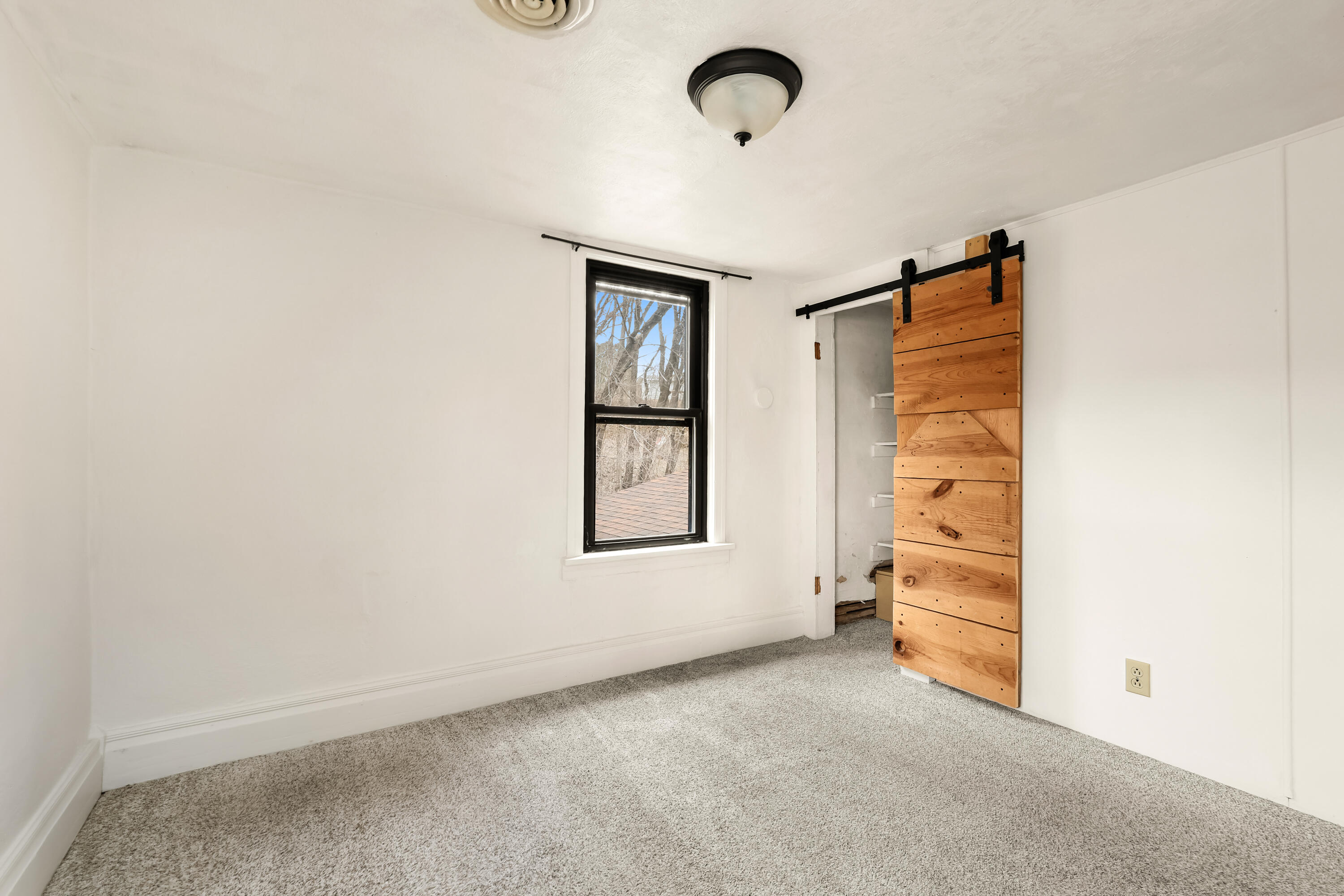 123 Main Street Genoa, WI 54632 - Photo 27 of 27 Bedroom 3