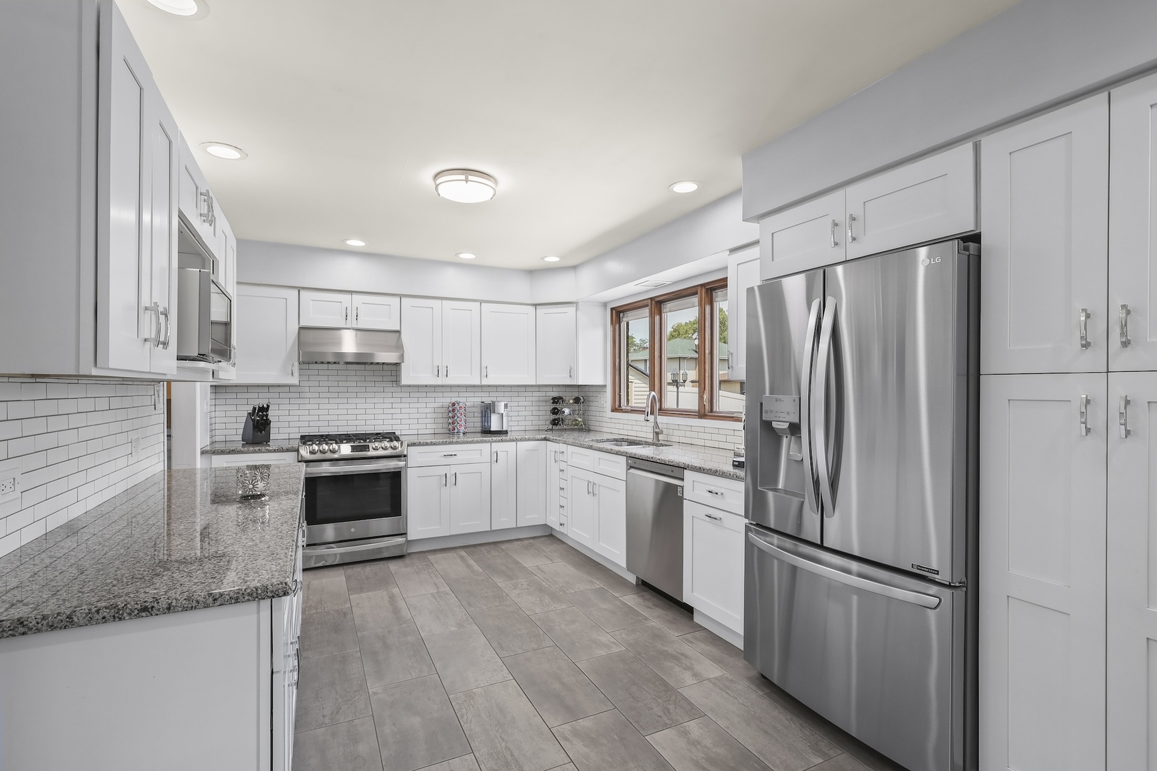 1229 Anvil Court Addison, IL 60101 - Photo 11 of 45 Gallery Image 11