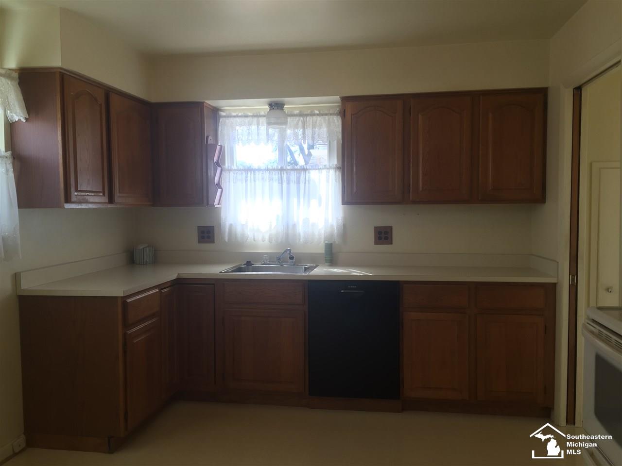 7063 North Gulley Road Dearborn Heights, MI 48127 - Photo 15 of 24