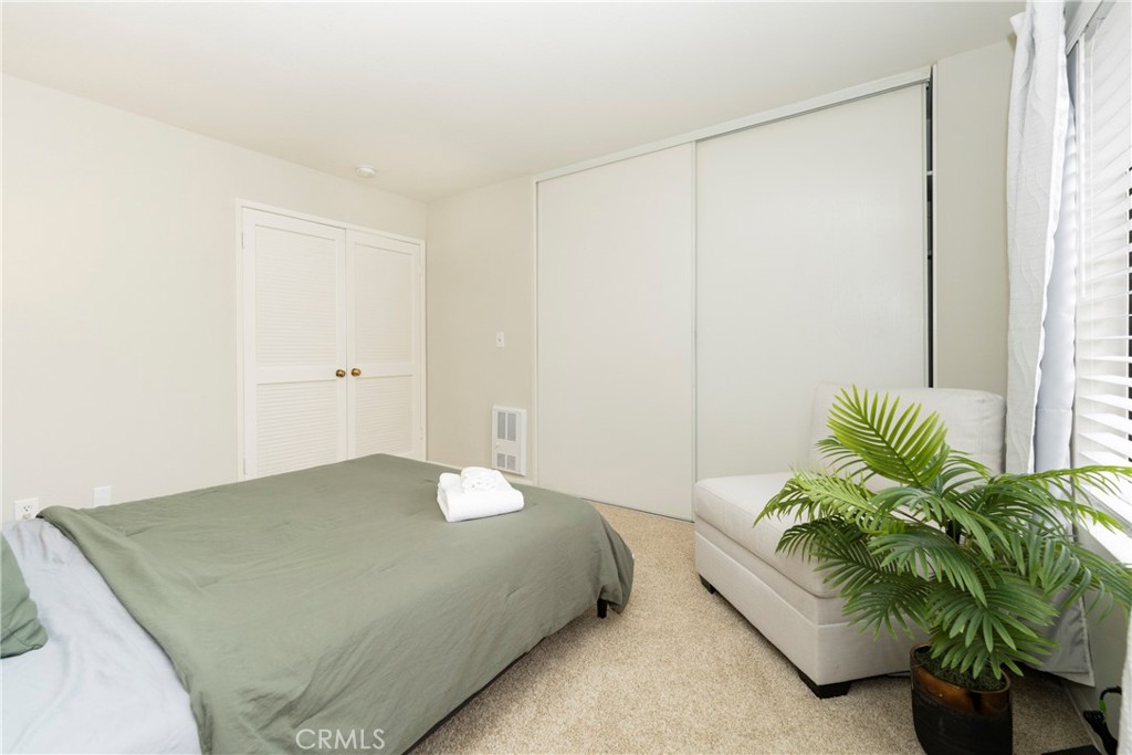 306 Streamwood Irvine, CA 92620 - Photo 12 of 25