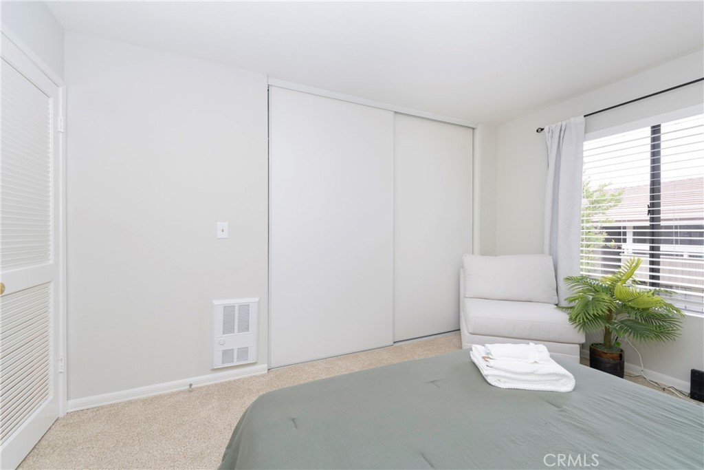 306 Streamwood Irvine, CA 92620 - Photo 15 of 25