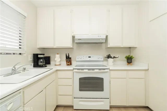 $715,000 | 306 Streamwood, Irvine, CA 92620