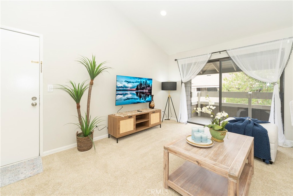 306 Streamwood Irvine, CA 92620 - Photo 9 of 25