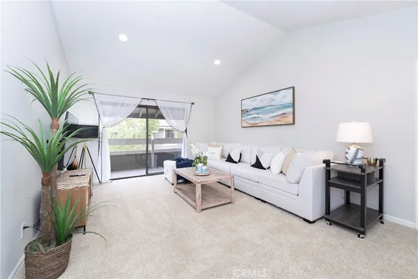 $695,000 | 306 Streamwood, Irvine, CA 92620
