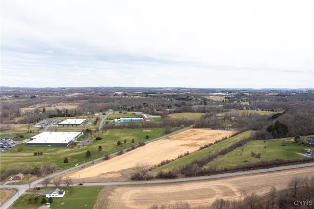 $349,900 | 692 Sheldon Road, Skaneateles, NY 13152