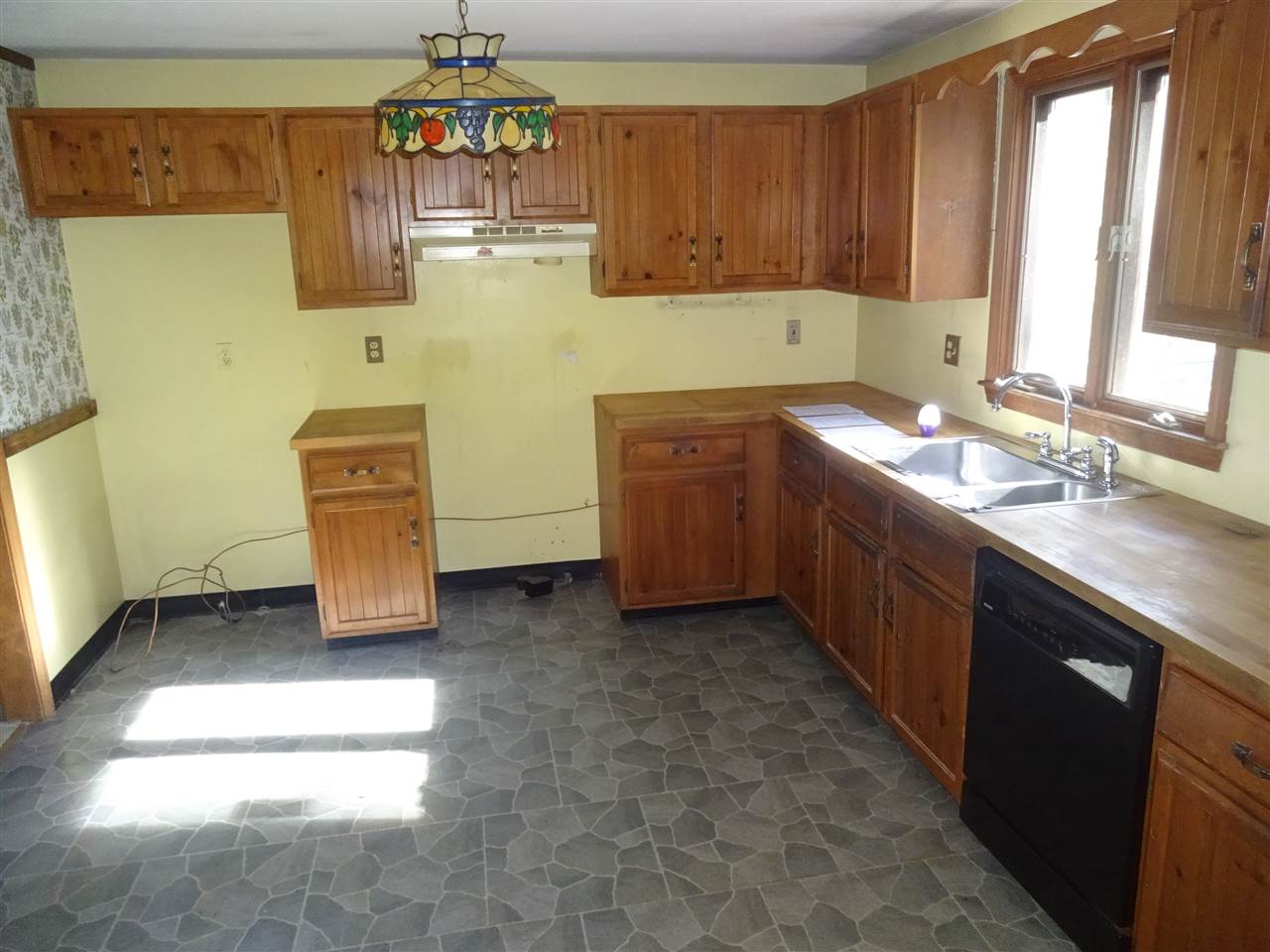 10 Old Coach Road Londonderry, NH 03053 - Photo 5 of 29