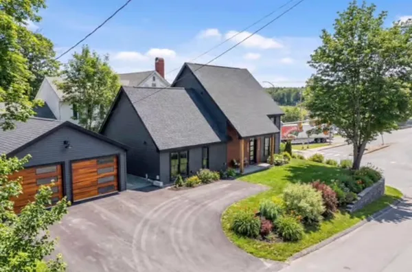 $524,900 | 3 Main Street, Bucksport, ME 04416