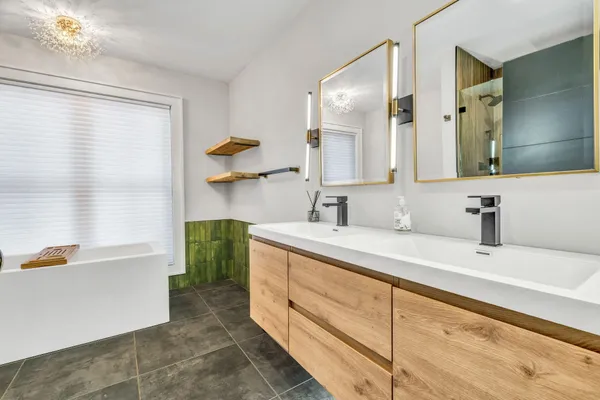 $524,900 | 3 Main Street, Bucksport, ME 04416