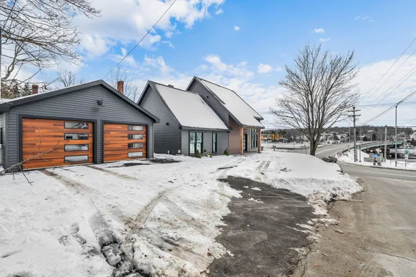 $524,900 | 3 Main Street, Bucksport, ME 04416