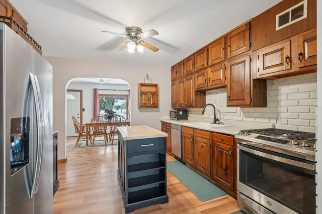 $350,000 | 10047 North Meadow Lane, Mequon, WI 53092