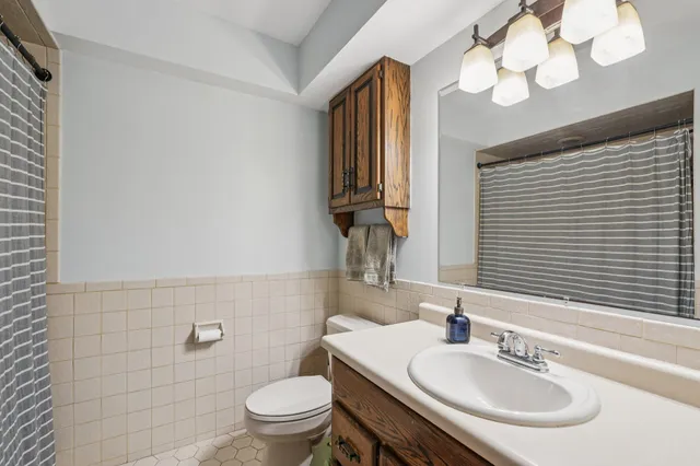 $350,000 | 10047 North Meadow Lane, Mequon, WI 53092