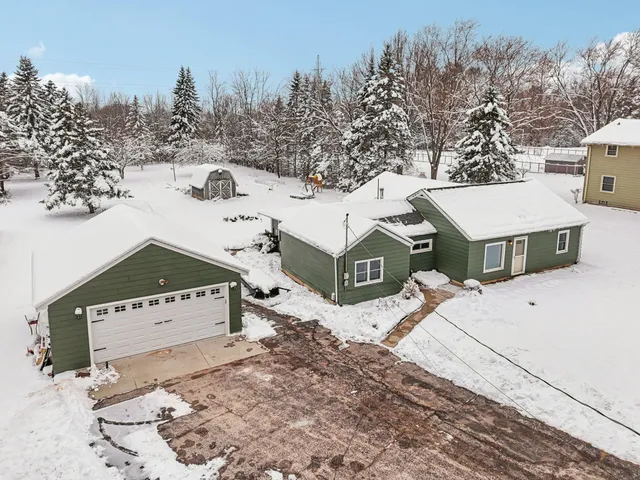 $350,000 | 10047 North Meadow Lane, Mequon, WI 53092