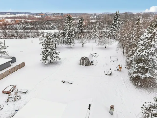 $350,000 | 10047 North Meadow Lane, Mequon, WI 53092