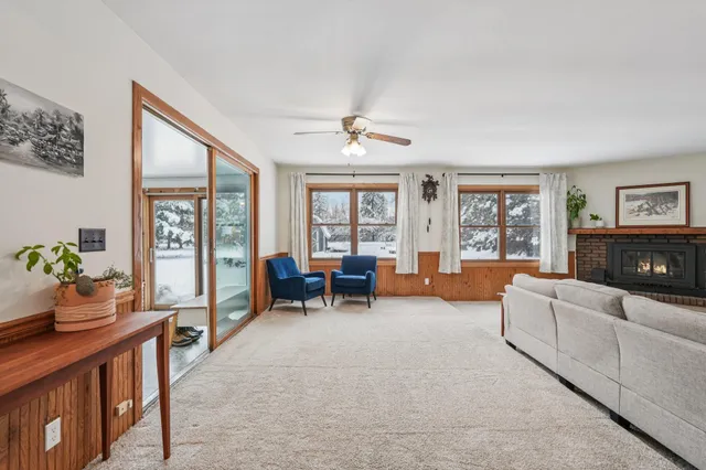 $350,000 | 10047 North Meadow Lane, Mequon, WI 53092