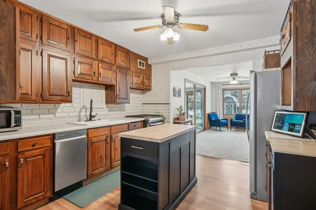 $350,000 | 10047 North Meadow Lane, Mequon, WI 53092