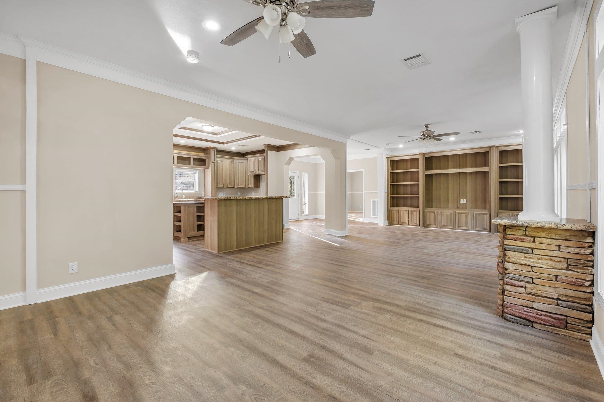 2084 Lakeview Point Road Quincy, FL 32351 - Photo 9 of 34