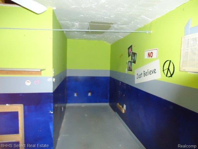 19814 Inkster Road Redford, MI 48240 - Photo 3 of 6 Picture 096.jpg