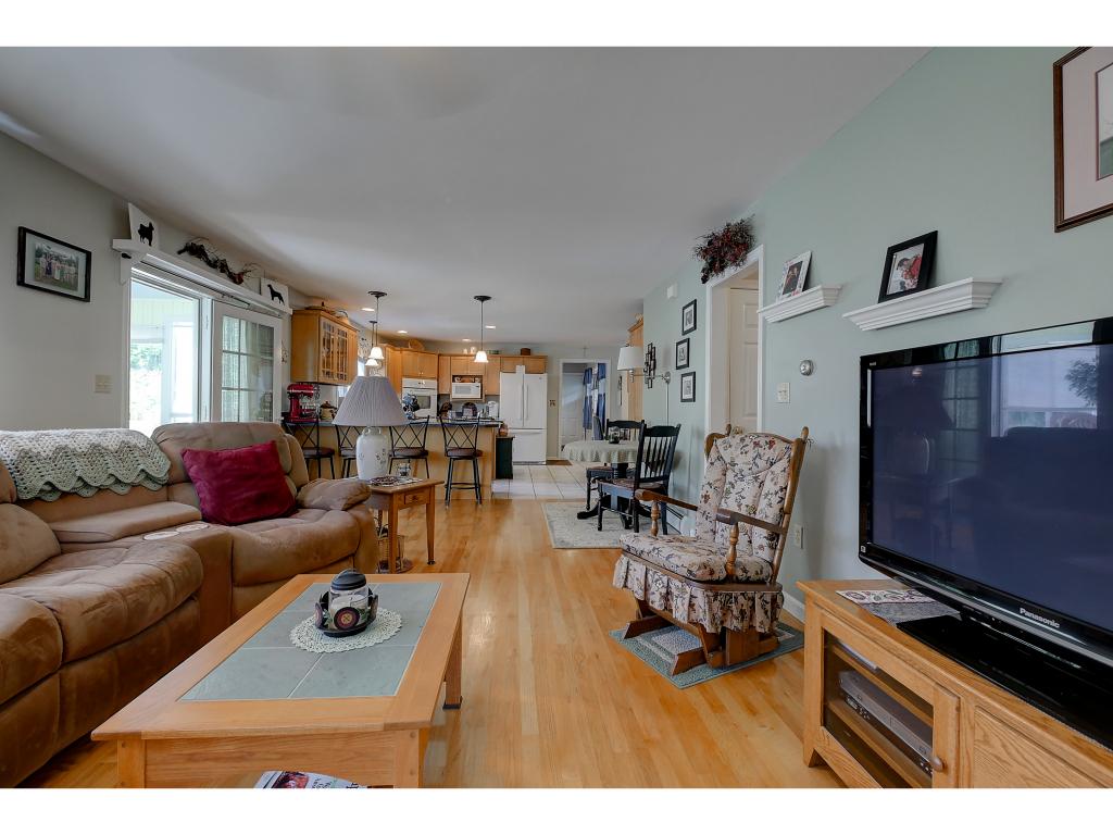47 Cross Road Henniker, NH 03242 - Photo 17 of 36 Gallery Image 17