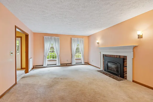 $489,000 | 42 Stoney Acres Road, Pittston, ME 04345