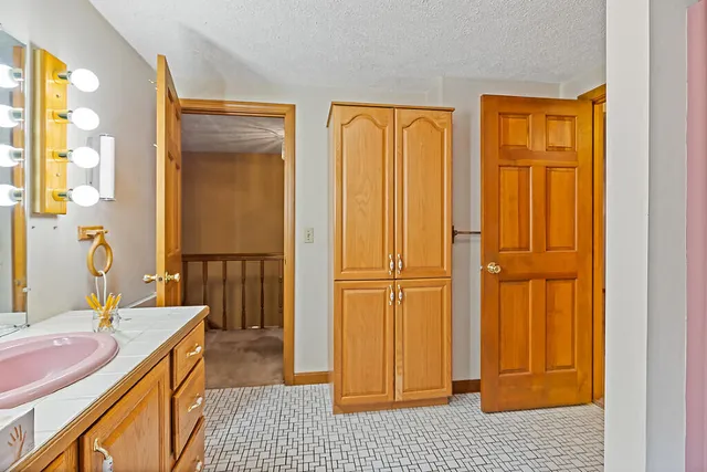 $489,000 | 42 Stoney Acres Road, Pittston, ME 04345