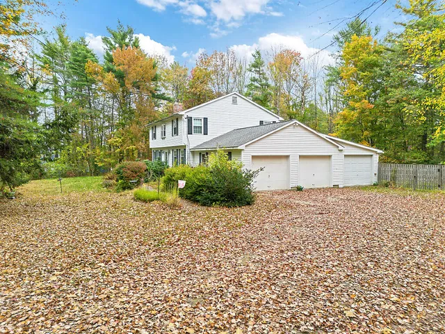 $489,000 | 42 Stoney Acres Road, Pittston, ME 04345