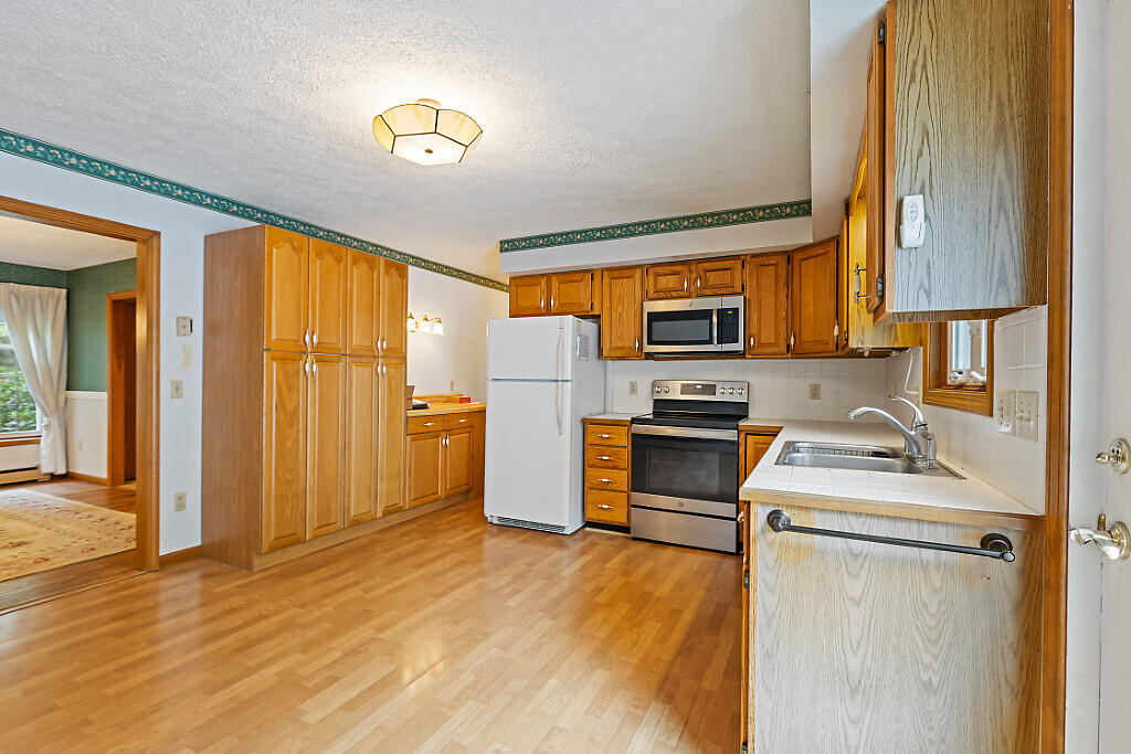 42 Stoney Acres Road Pittston, ME 04345 - Photo 9 of 70 9