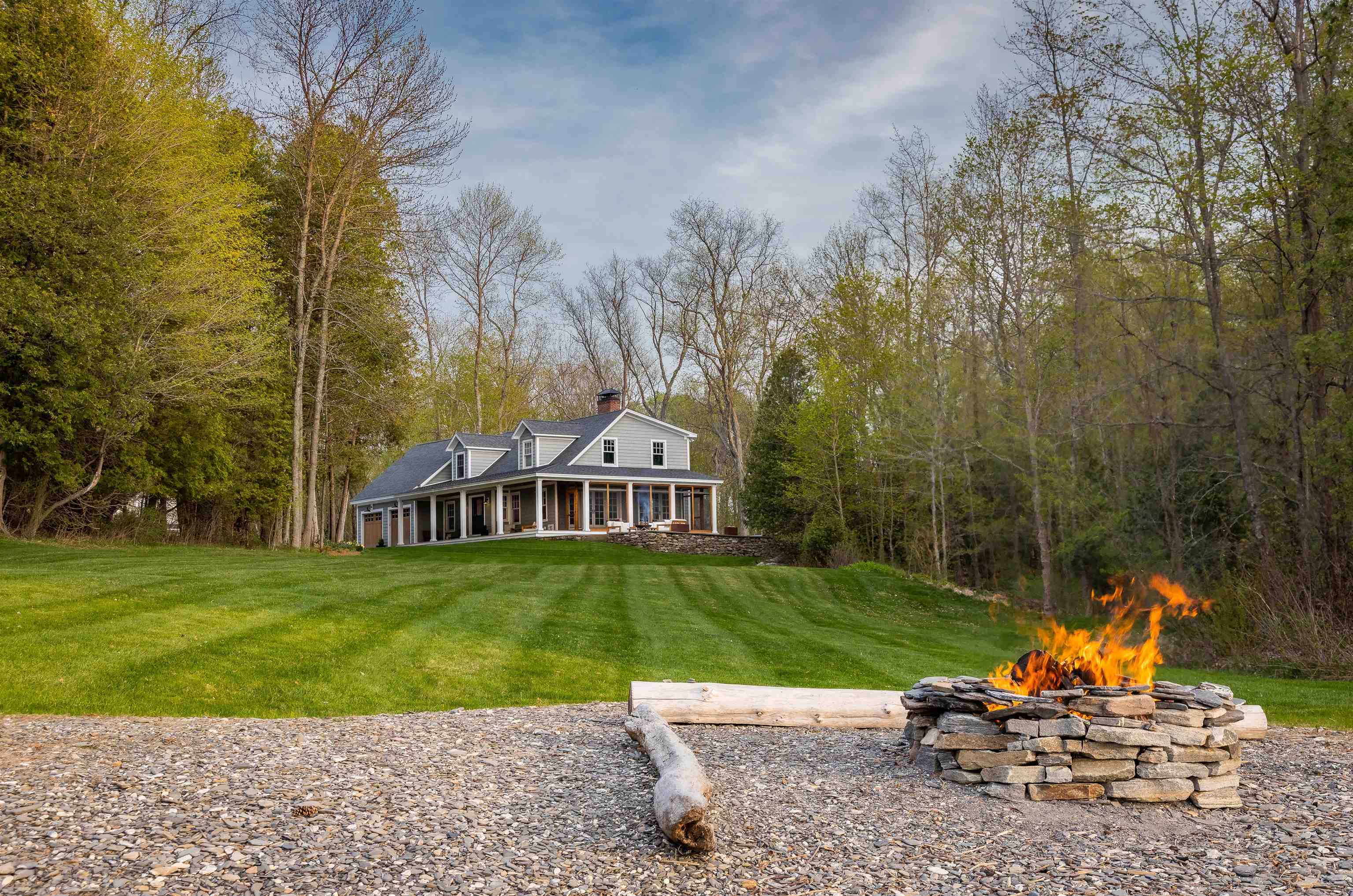 386 South Forty Road Shelburne, VT 05482 - Photo 3 of 40 Gallery Image 3