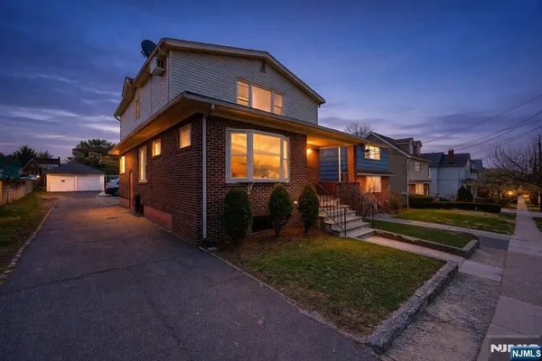 $849,000 | 554 Kingsland Avenue, Lyndhurst, NJ 07071