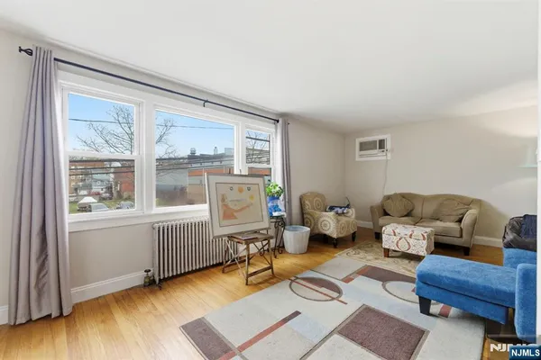 $849,000 | 554 Kingsland Avenue, Lyndhurst, NJ 07071