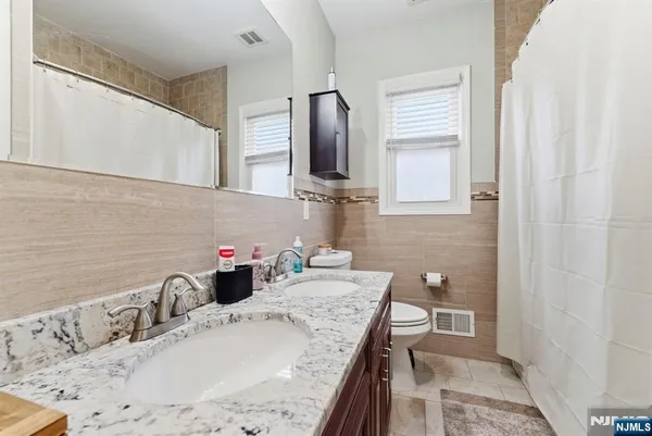 $849,000 | 554 Kingsland Avenue, Lyndhurst, NJ 07071