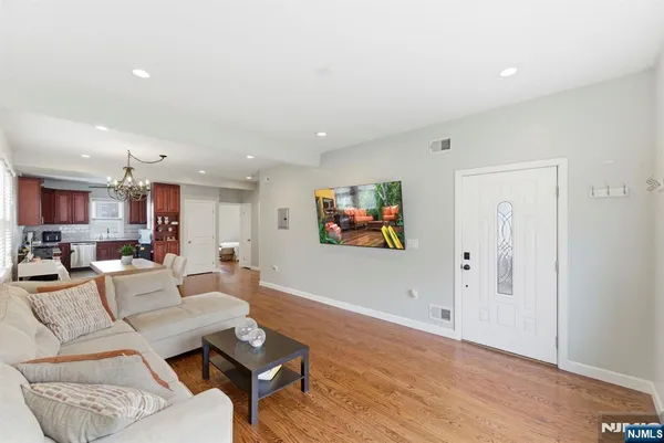 $849,000 | 554 Kingsland Avenue, Lyndhurst, NJ 07071