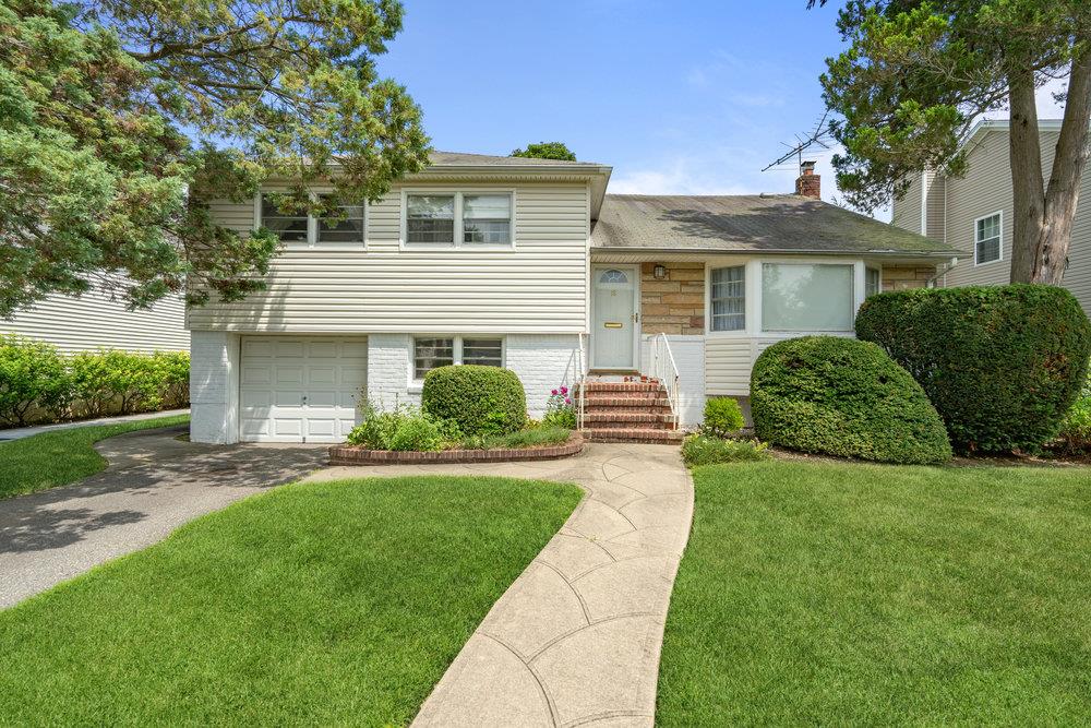 18 Melanie Lane Syosset, NY 11791 - Photo 1 of 1 Welcome to 18 Melanie Lane