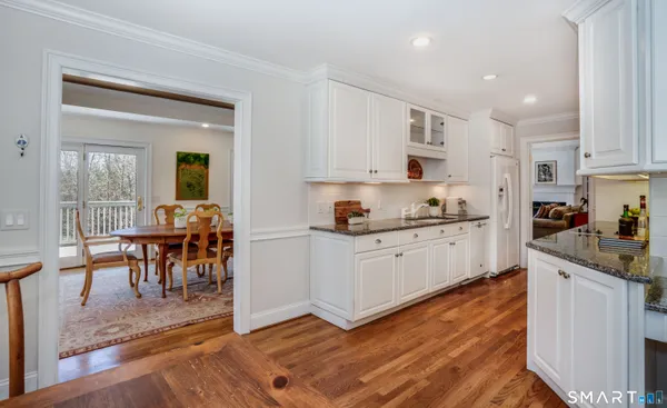 $599,000 | 3 Shirecrest, Unit 3, Avon, CT 06001