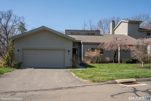 $599,000 | 3 Shirecrest, Unit 3, Avon, CT 06001