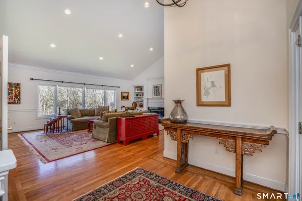 $599,000 | 3 Shirecrest, Unit 3, Avon, CT 06001