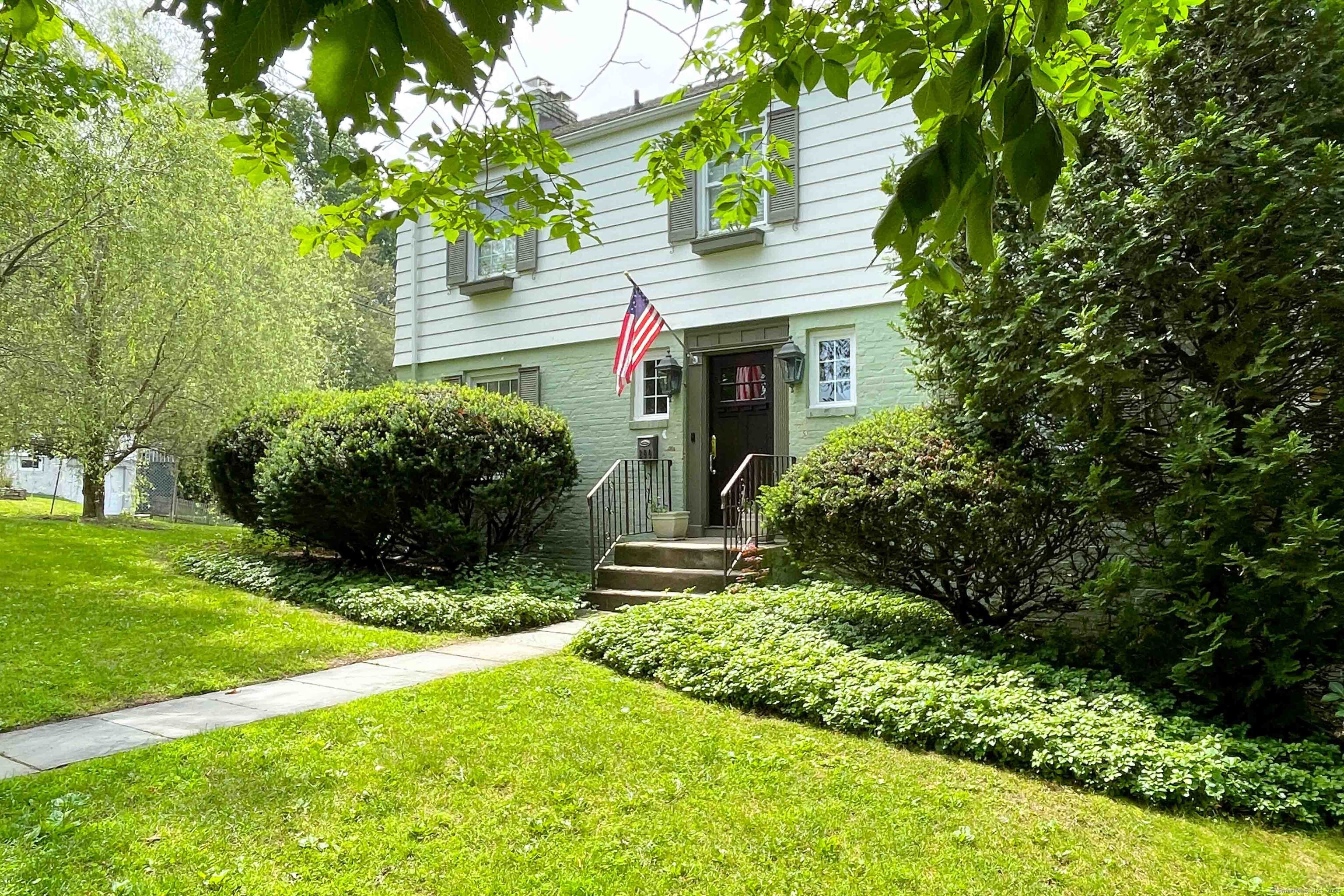 200 Hemlock Road New Haven, CT 06515 - Photo 1 of 1 Gallery Image 1