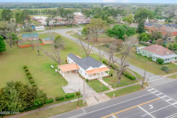 $324,500 | 5349 10th Street, Malone, FL 32445