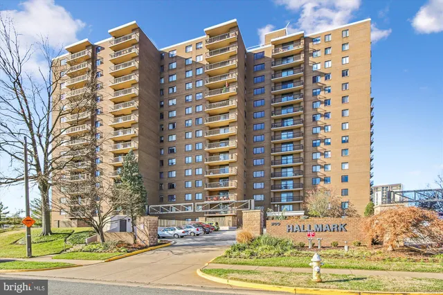 $325,000 | 200 North Pickett Street, Unit 1513, Alexandria, VA 22304