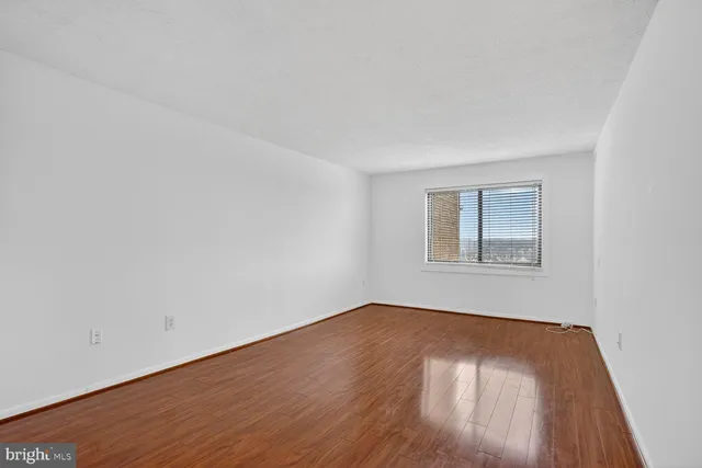 $325,000 | 200 North Pickett Street, Unit 1513, Alexandria, VA 22304