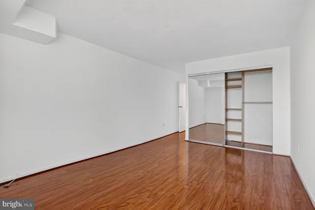 $325,000 | 200 North Pickett Street, Unit 1513, Alexandria, VA 22304